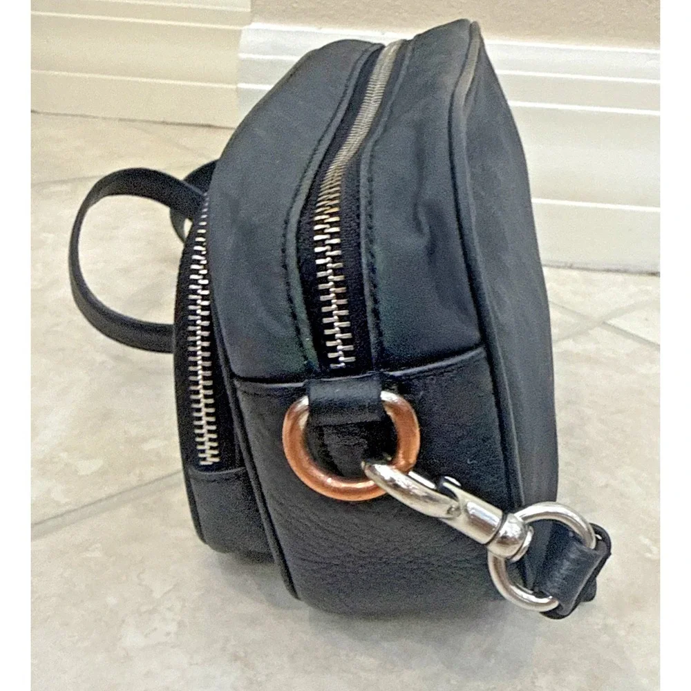 Coach Court Crossbody Camera Bag Nylon & Refined‎ Pebbled Leather C5050 Purse